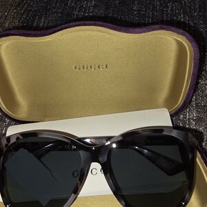 Gucci Women's Black and Gray Sunglasses